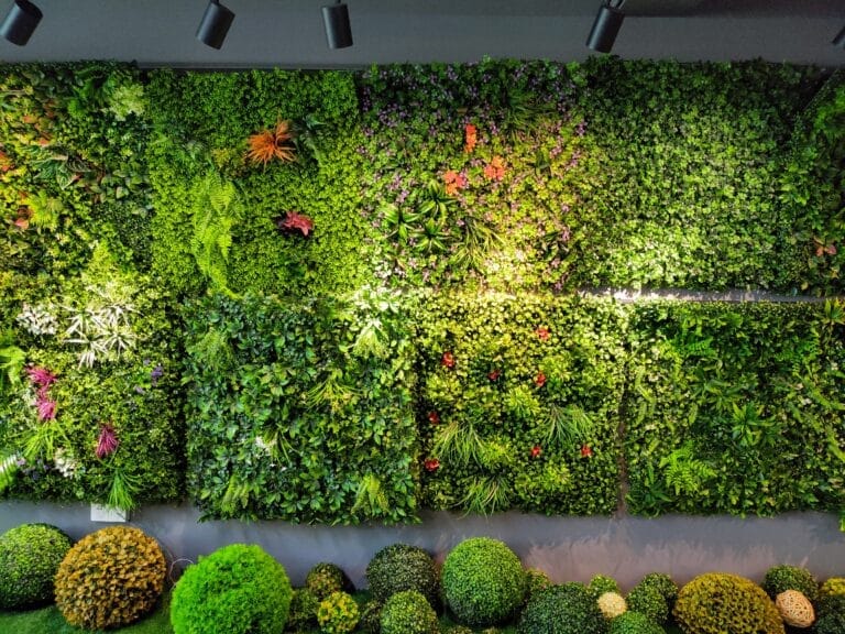 The Diverse Choices and Convenience of Fake Plant Wall Panels